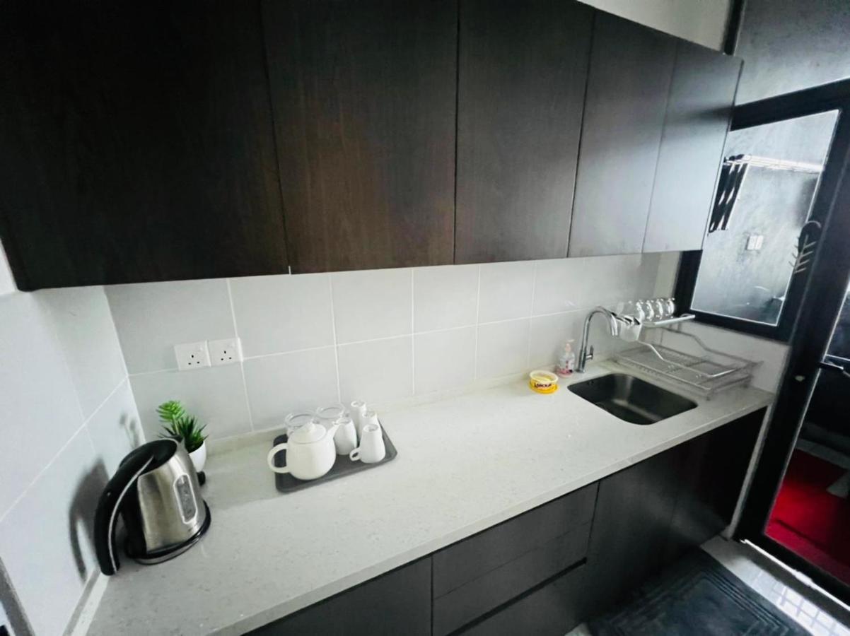 Deena Suite At Troika ,코타바하루 외부 사진